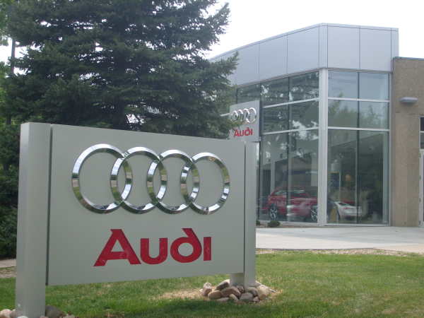 audi sign, audi dealership, car dealership sign, lighted car sign