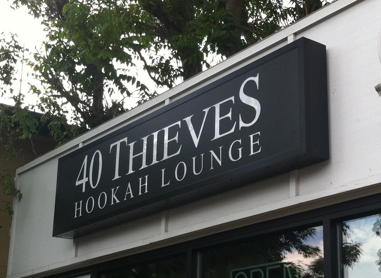 40 Thieves Hooka Lounge Light Cabinet Sign