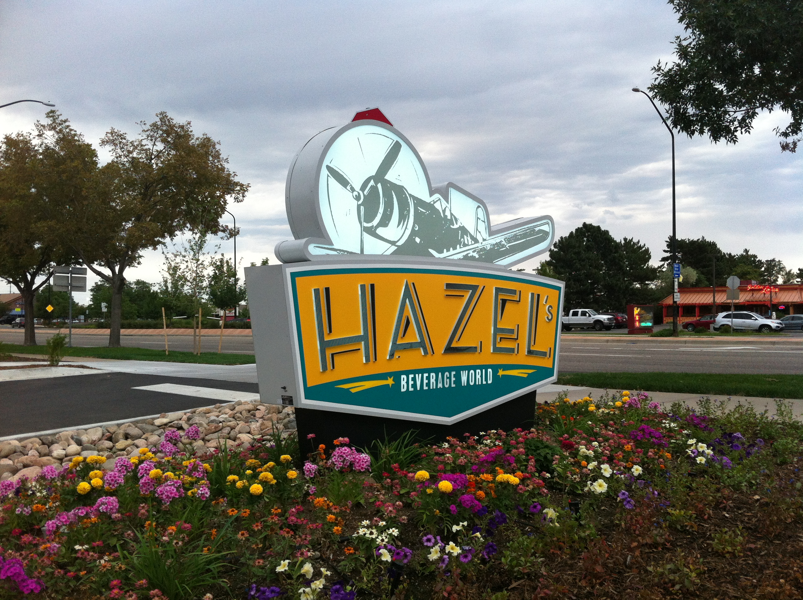 Custom Monument Signs - Single Tenant